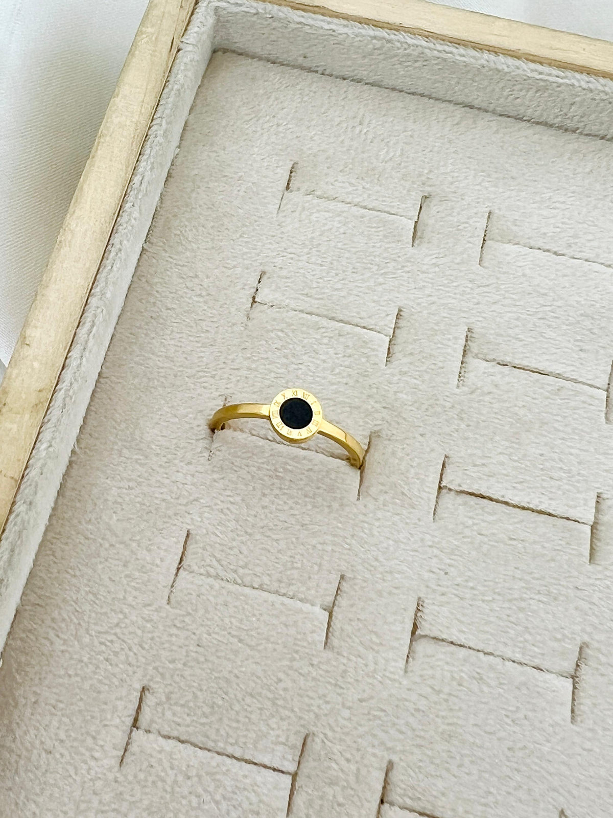 Signature Elegance Ring