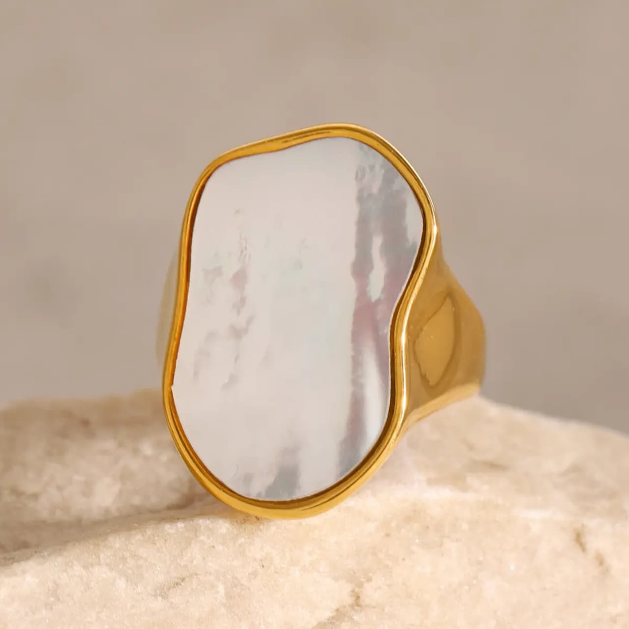 White & Golden Premium Ring
