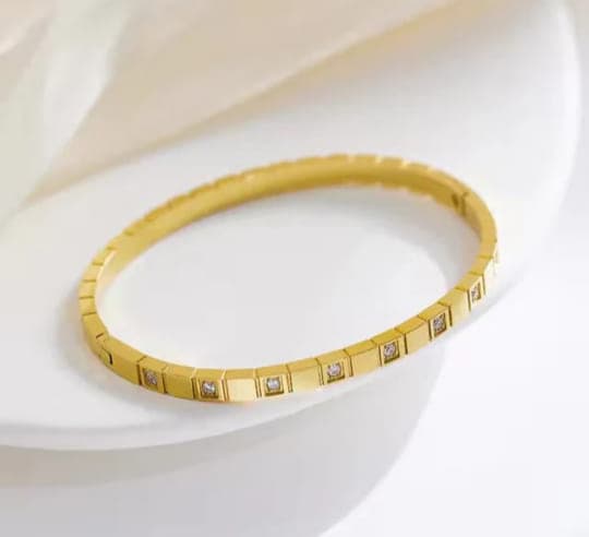 Green Small Stone Bangle