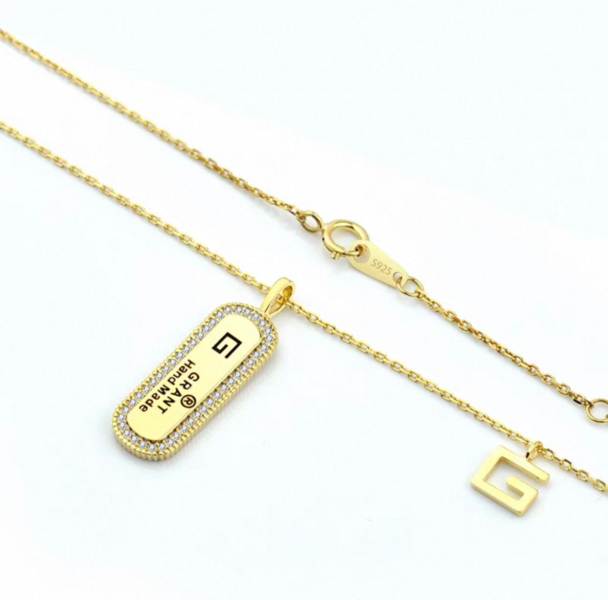 Grant hand Necklace