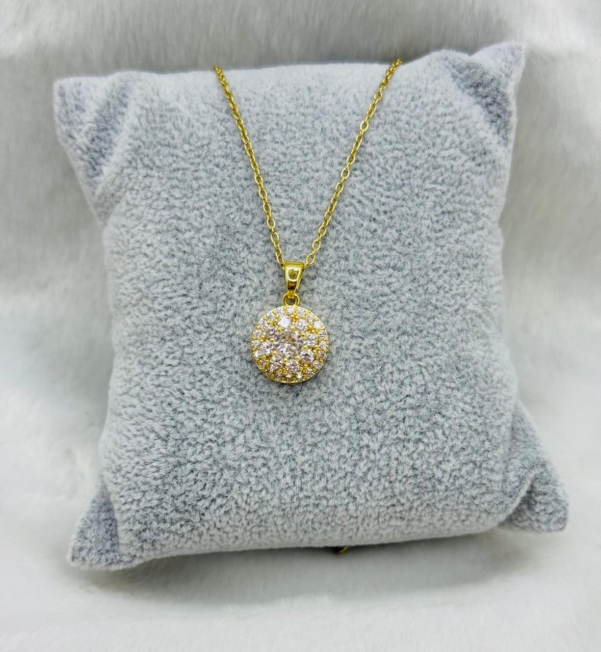 Stainless steel spin necklace