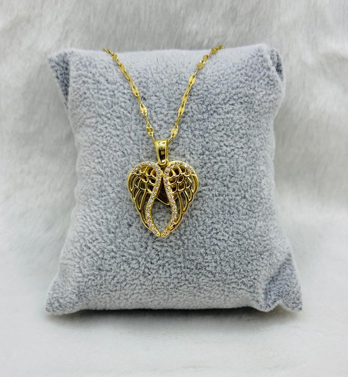 Stainless steel spin necklace