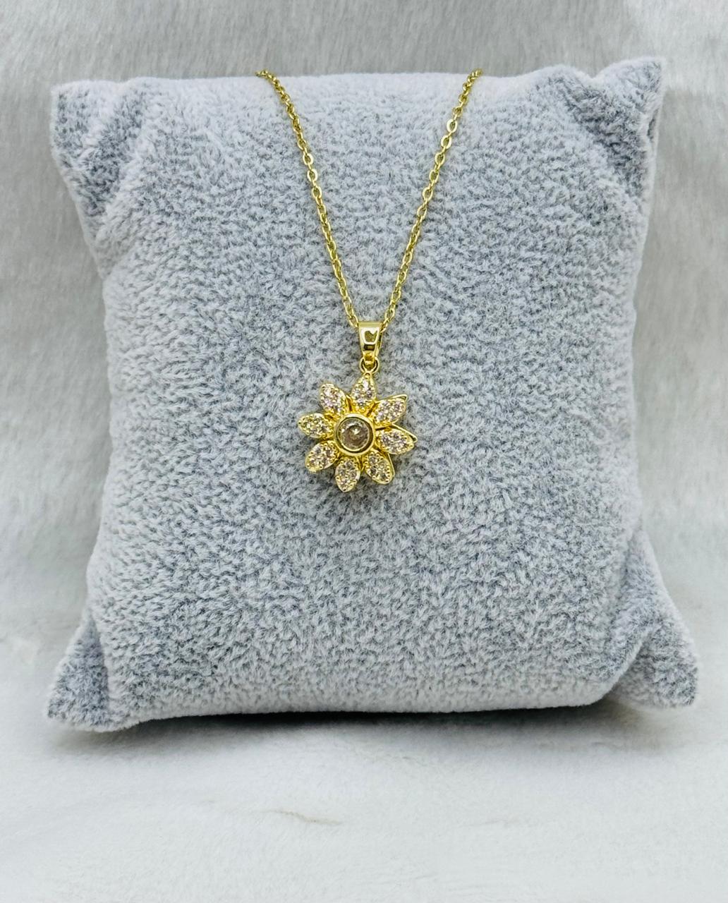 Stainless steel spin necklace