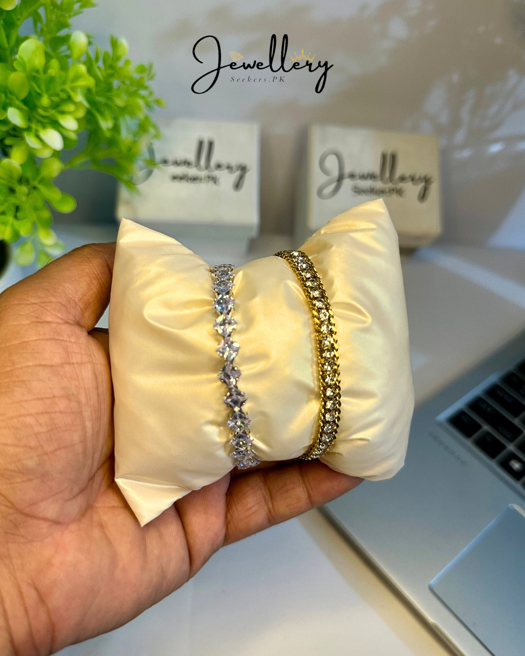 White Zircon & Luster Deal