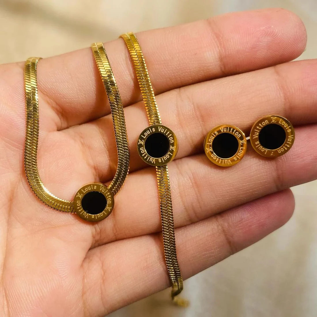 Roman Numerals Jewellery Set