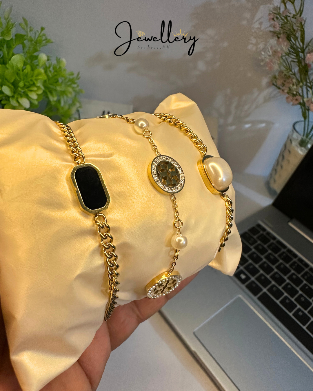 Tory, White & Black Combo 3pcs