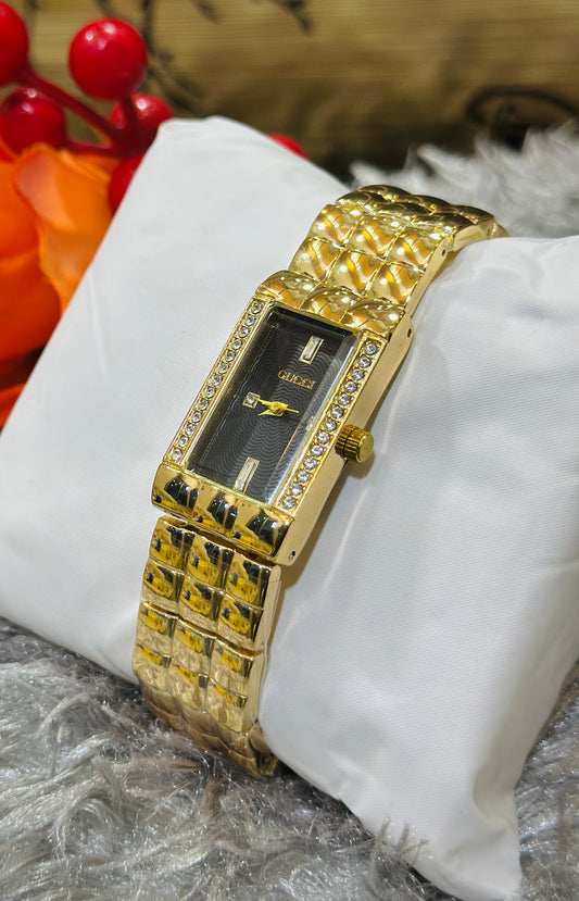 Gucci Gold Shackle Women Watch (Black Dial)