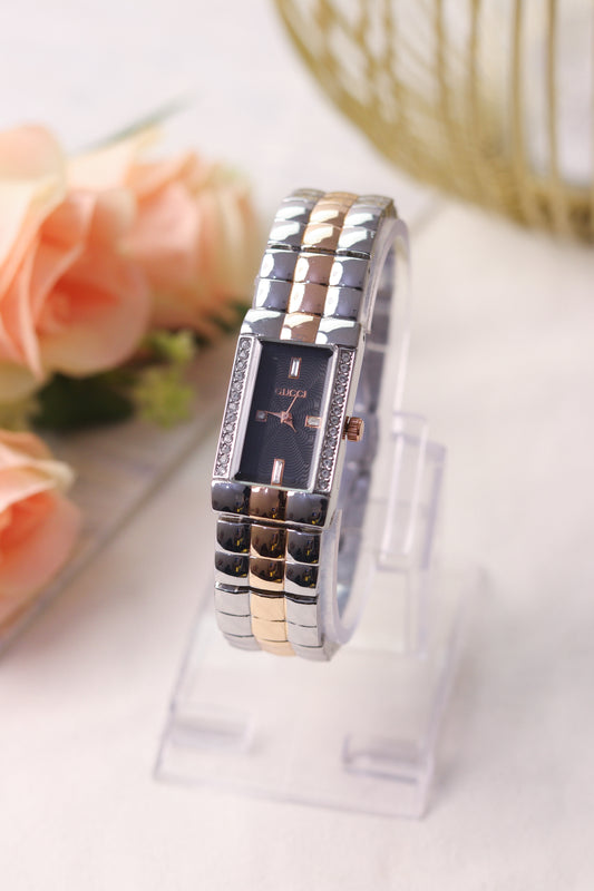 Gucci Shackle Women Watch (Two-Tone)