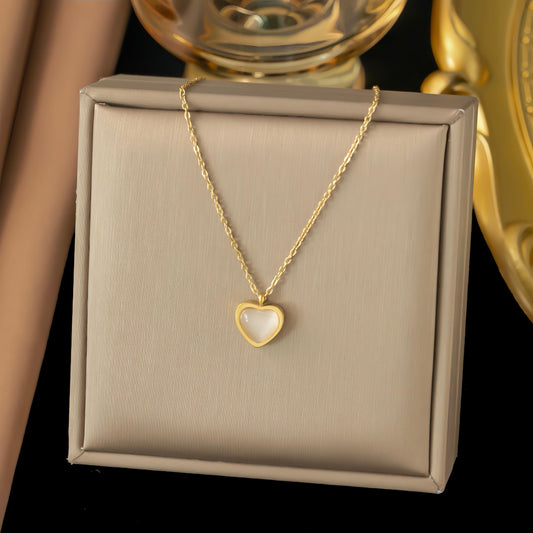 Heart Style Premium Pendant Necklace