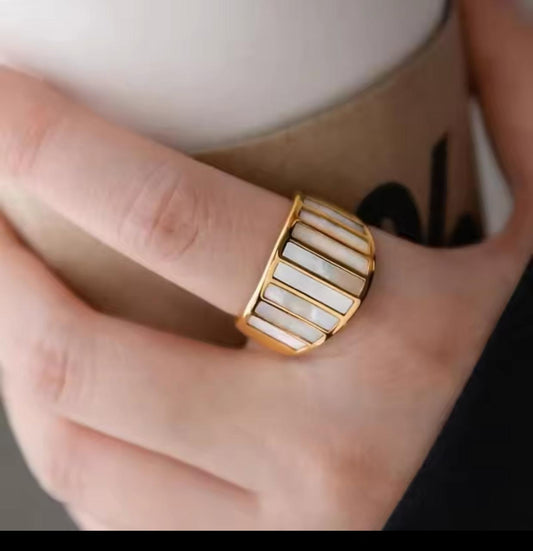 White Stones Ring