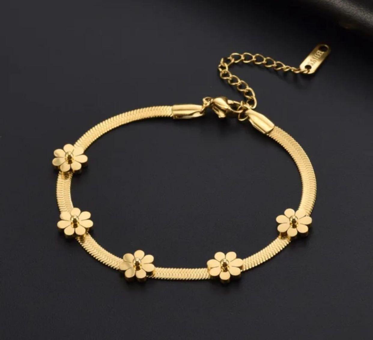 Small Flower bracelet