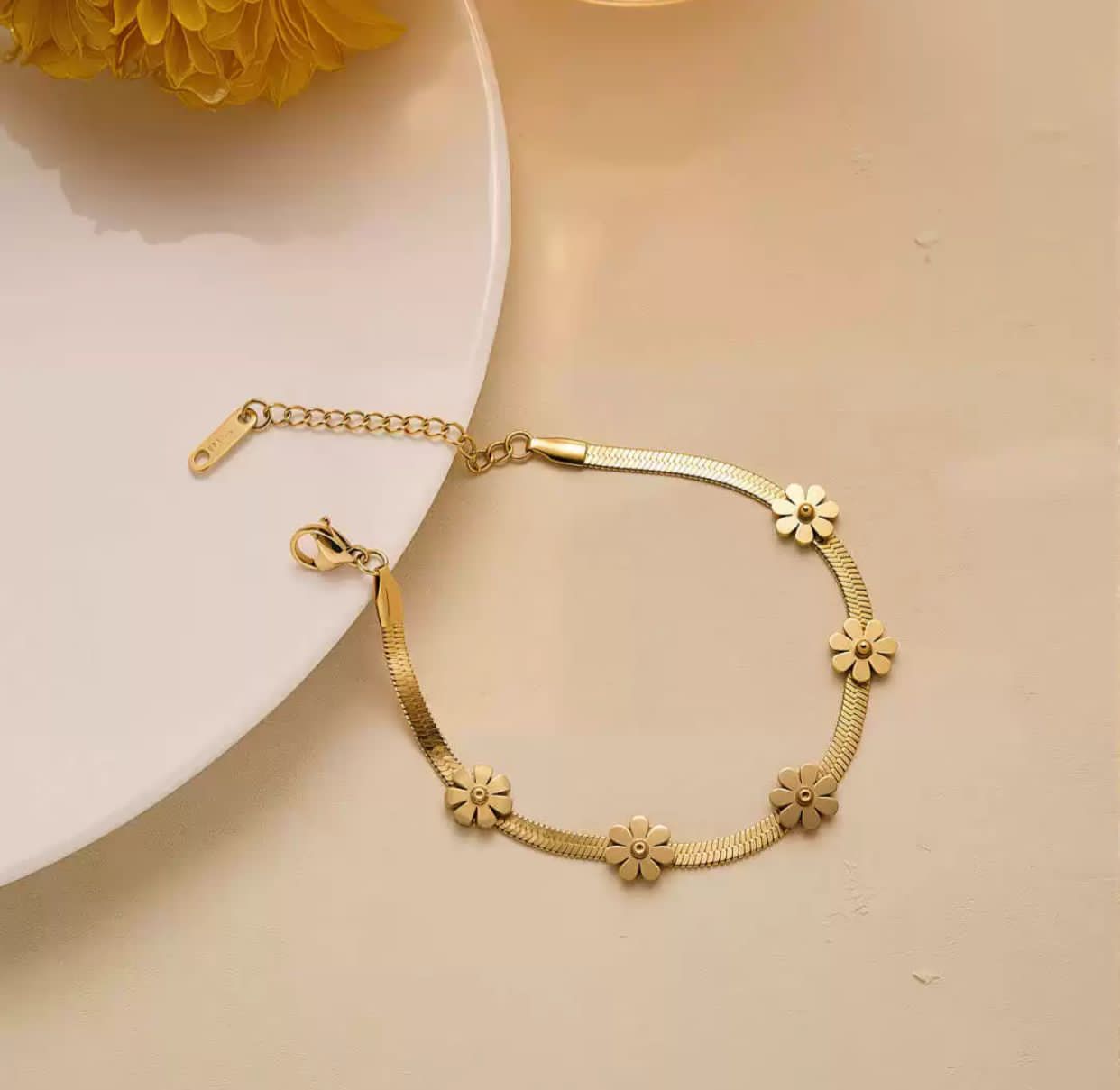 Small Flower bracelet
