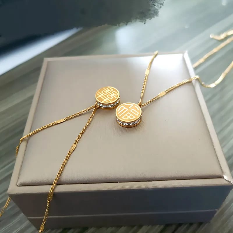 Onit Necklace