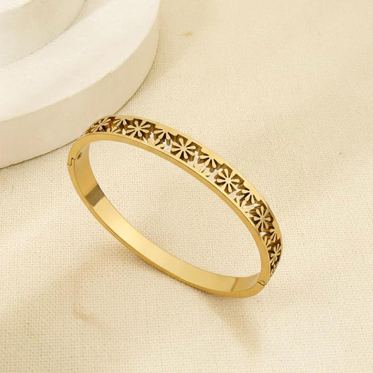 Minimal Stainless Steel Flower Bangle