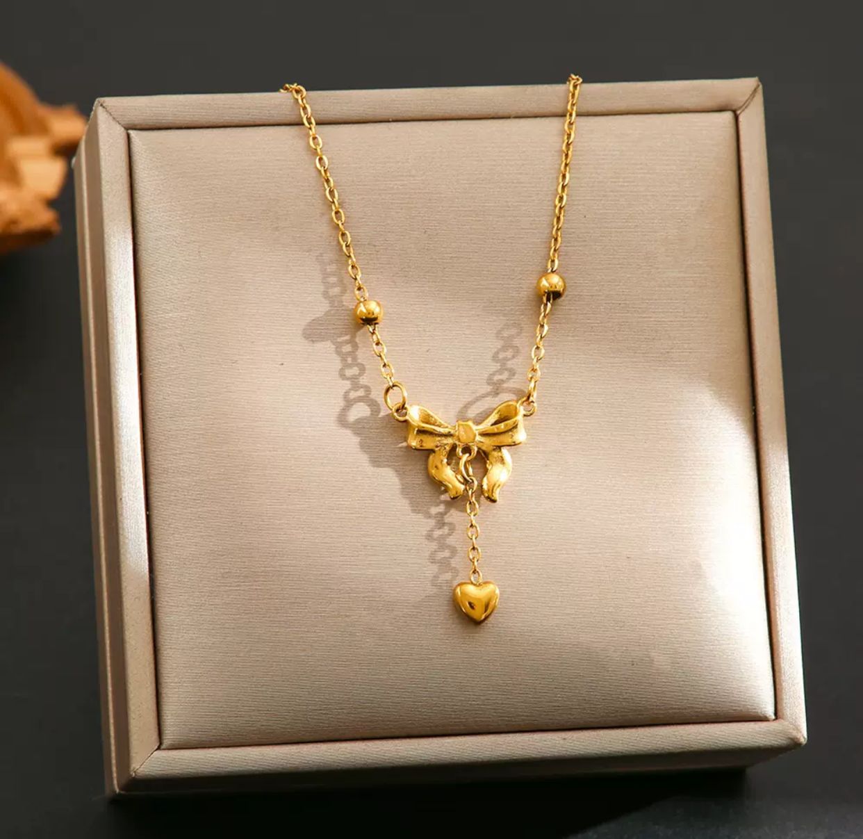 Infinite Necklace